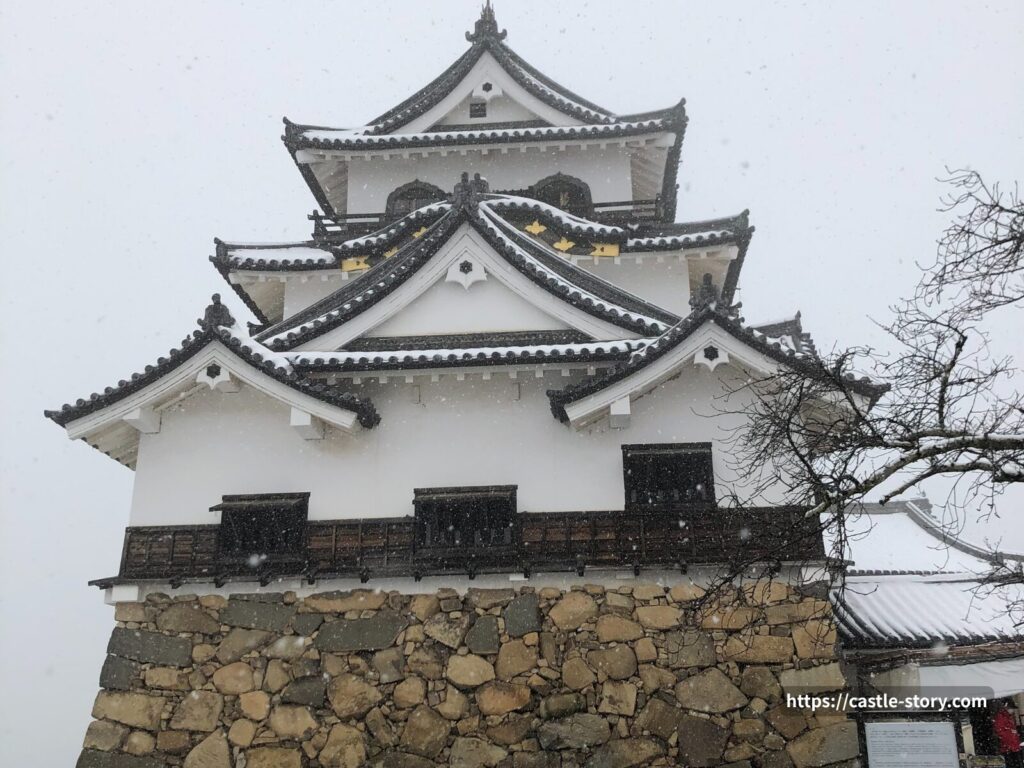雪の天守閣