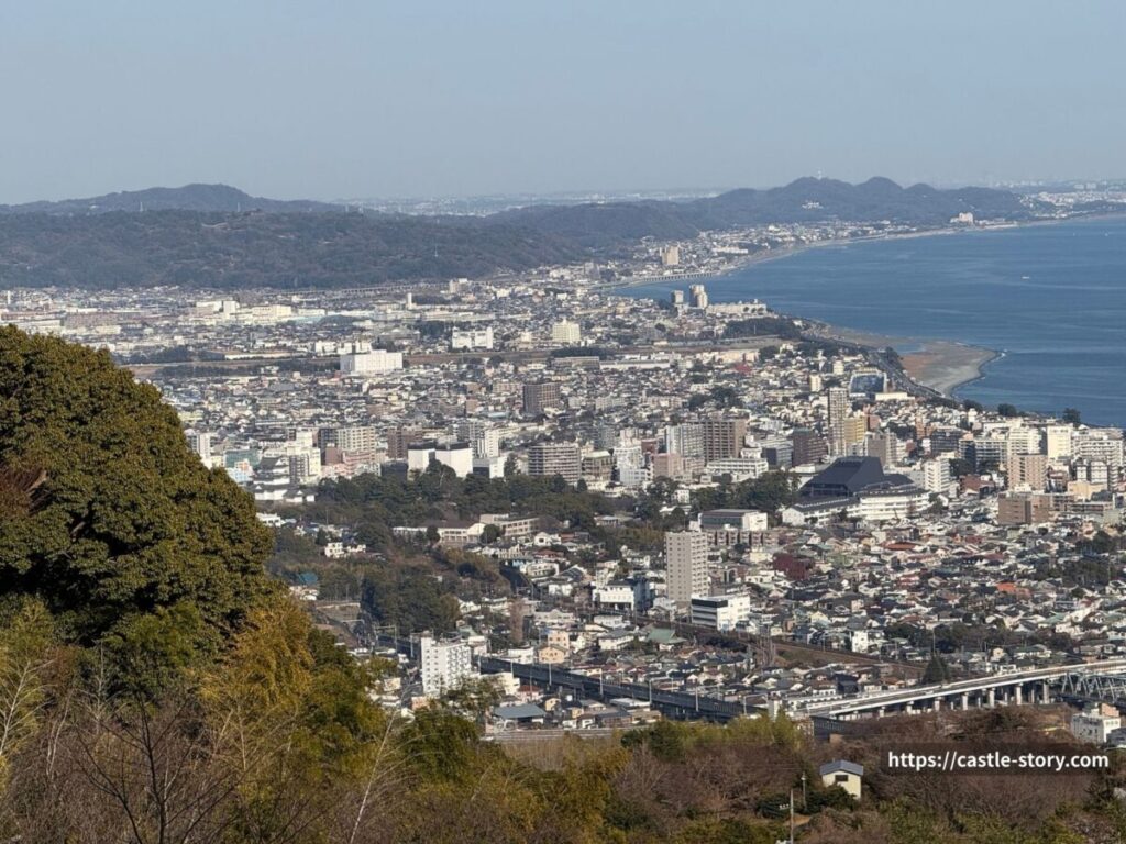 本丸跡から眺めた小田原城