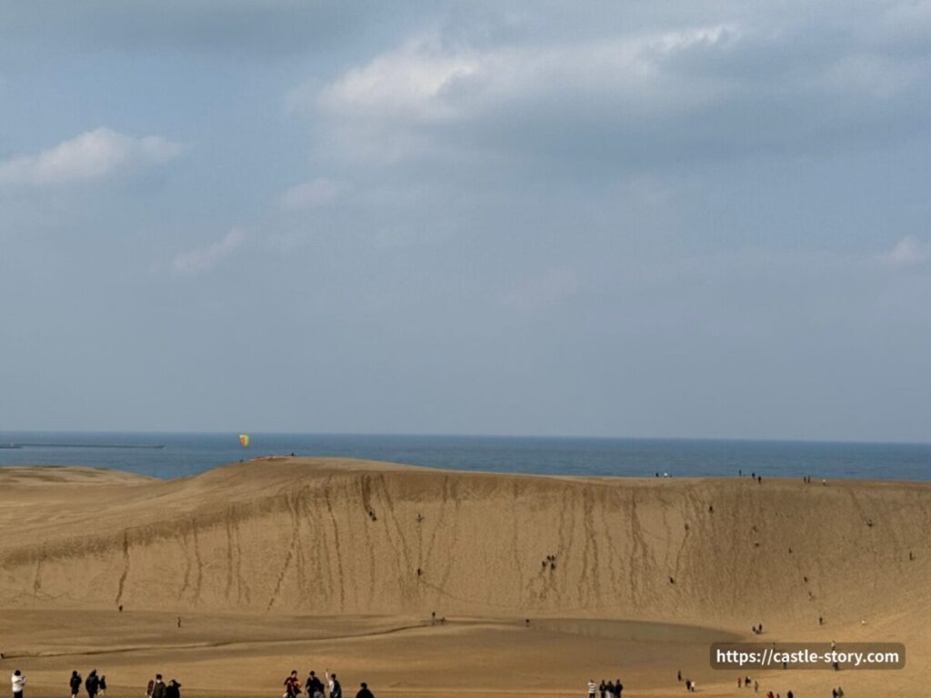 馬の背と日本海