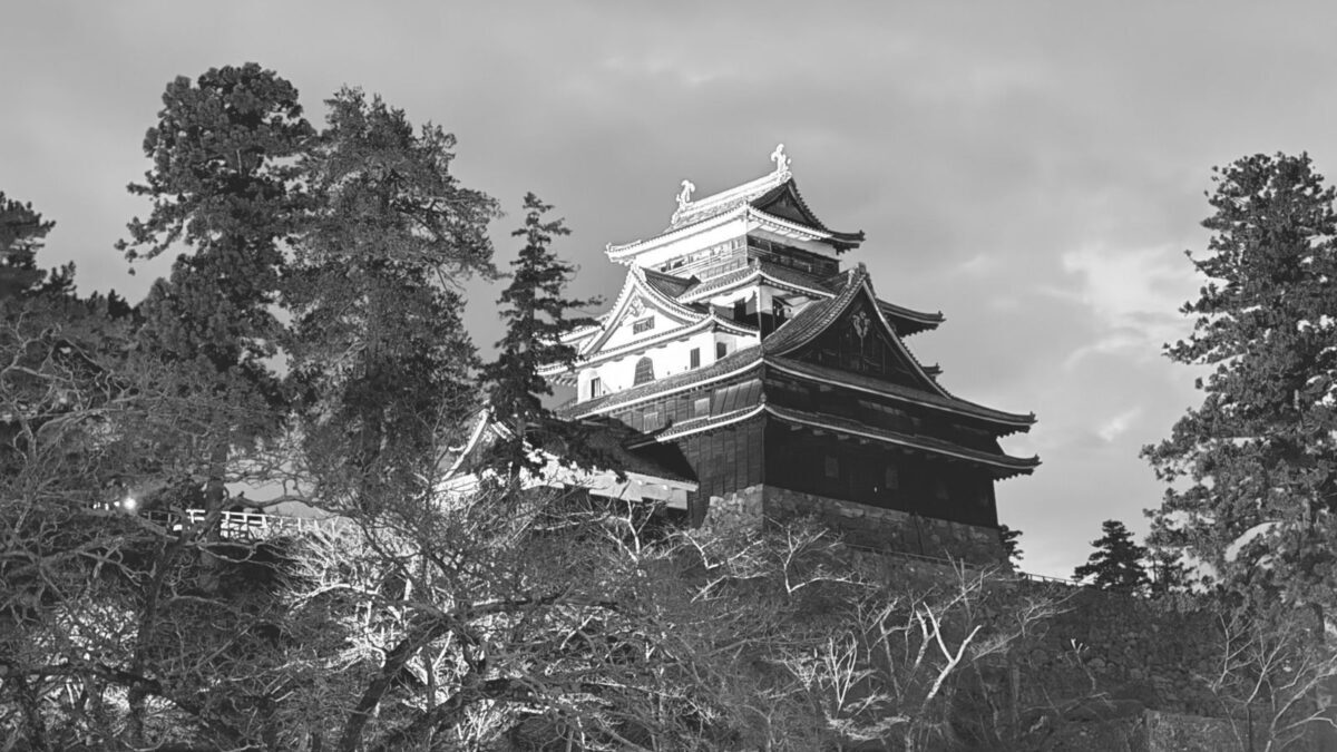 城巡りの遠征費を捻出！ハピタスのクレカ発行で軍資金を効率よく稼ぐ方法