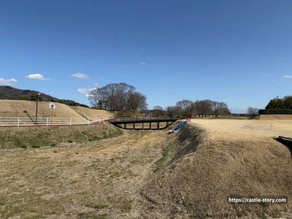 南西馬出跡と土橋跡