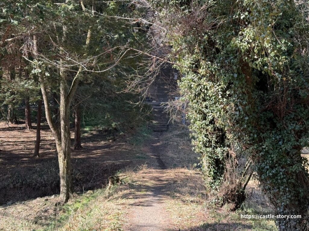 新府城跡までの道⑩