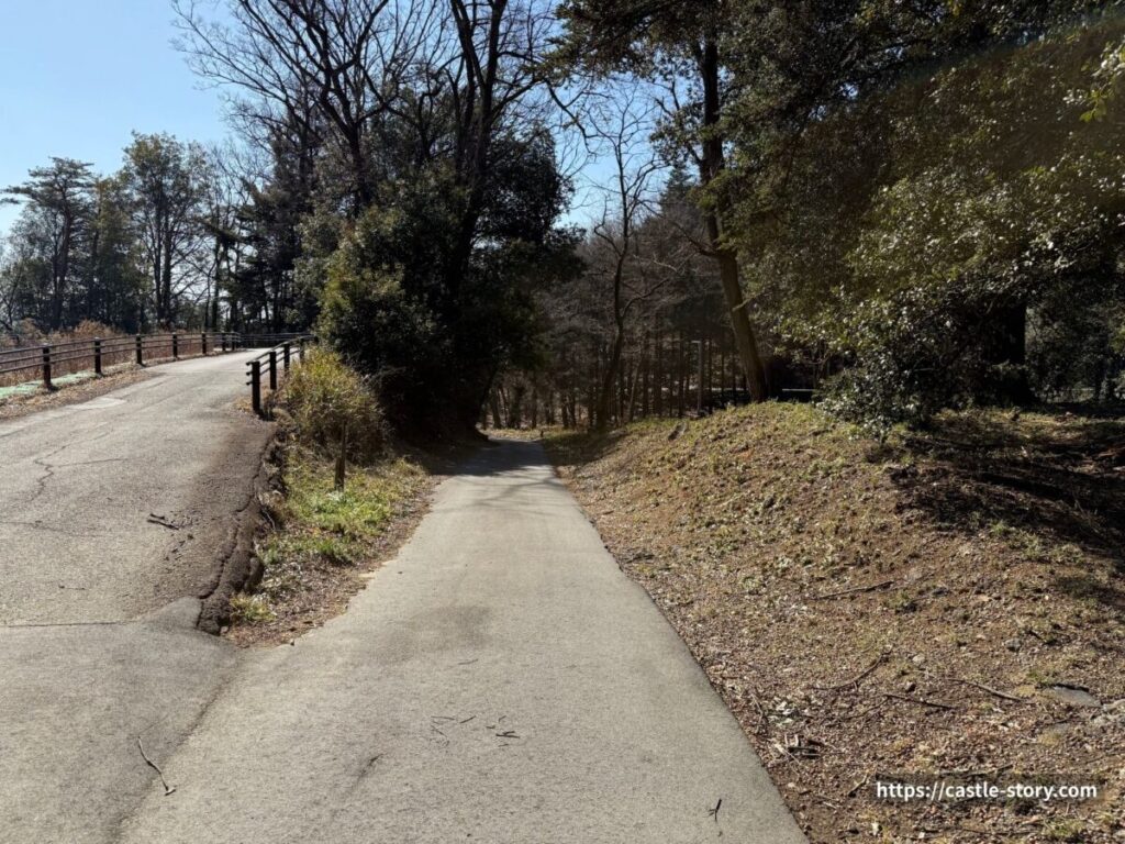 新府城跡までの道⑤