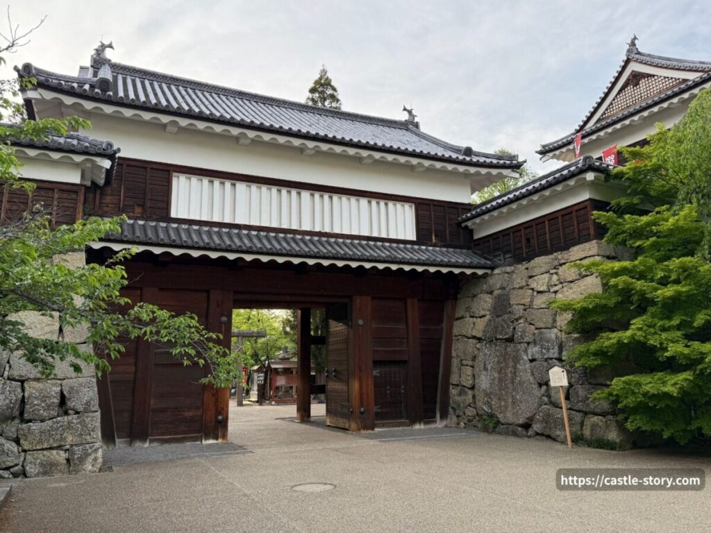 東虎口櫓門