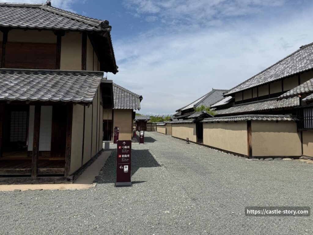 松代藩文武学校内