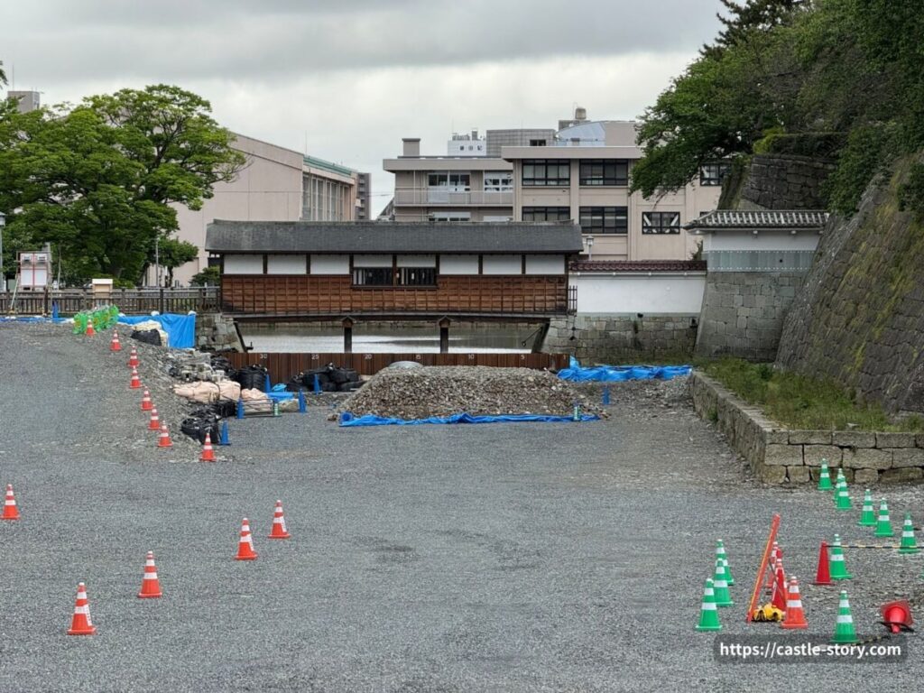 復元工事と御廊下橋