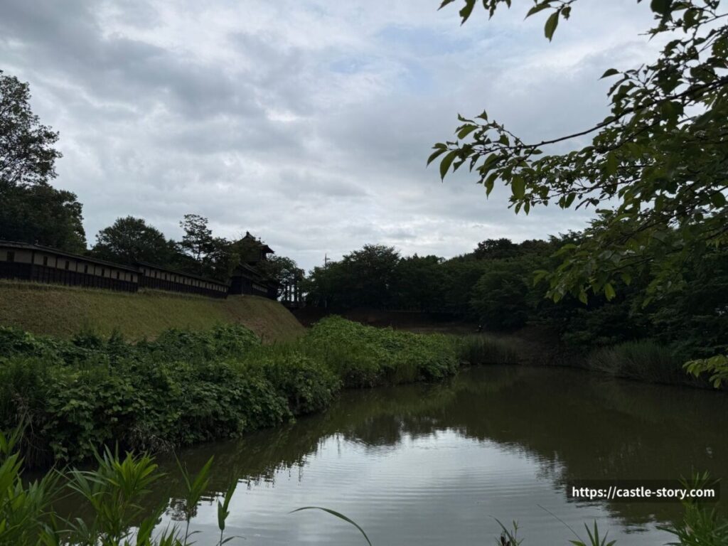 逆井城と堀