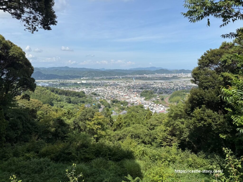 本曲輪から望む島田市街
