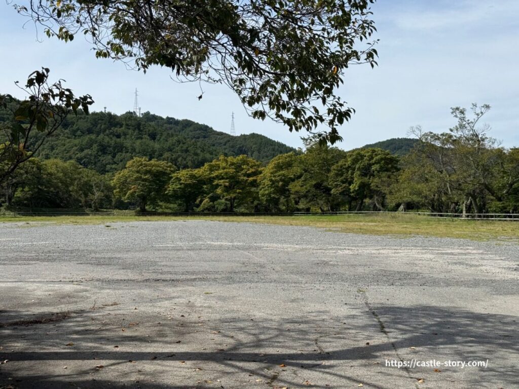 高遠城址観光バス臨時駐車場